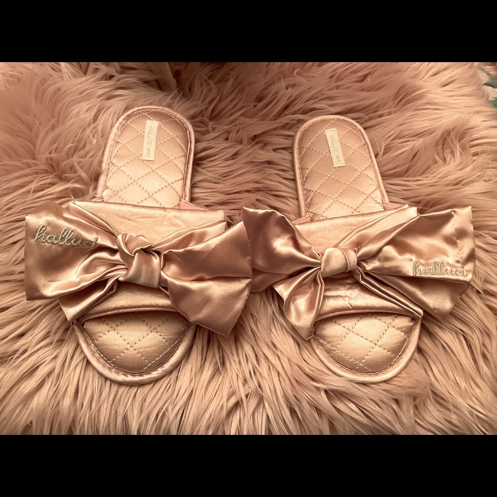 Women’s slippers